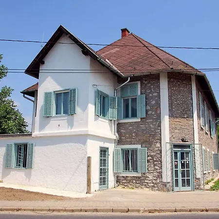 Vankos Panzió 2*