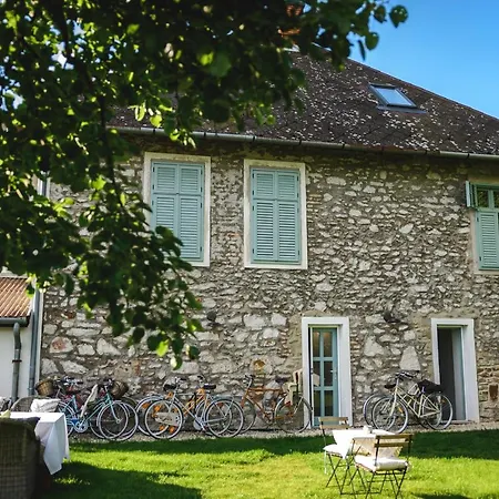 Vankos Bed and Breakfast 3*